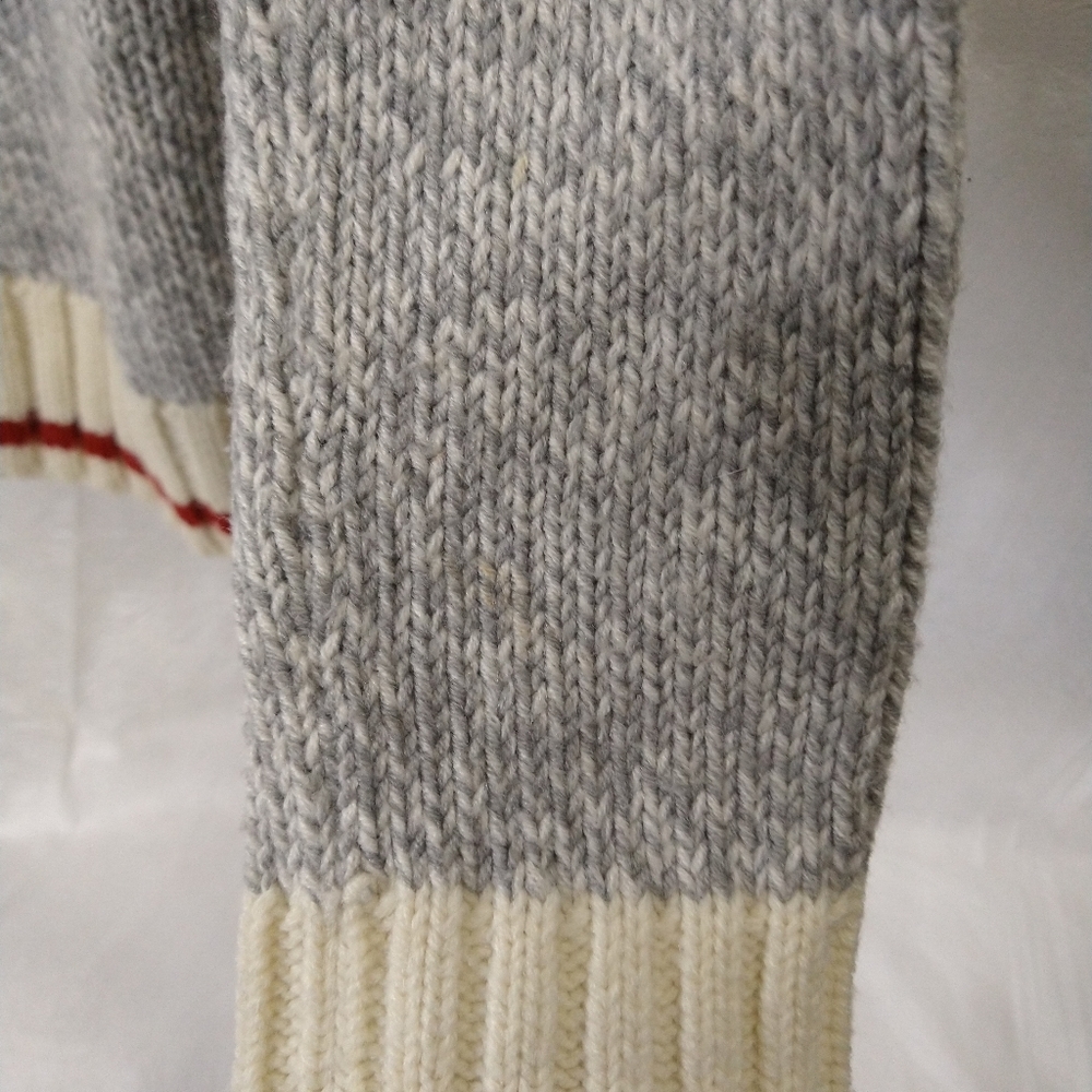 Amnesia Knit Sweater - Picture 8 of 11